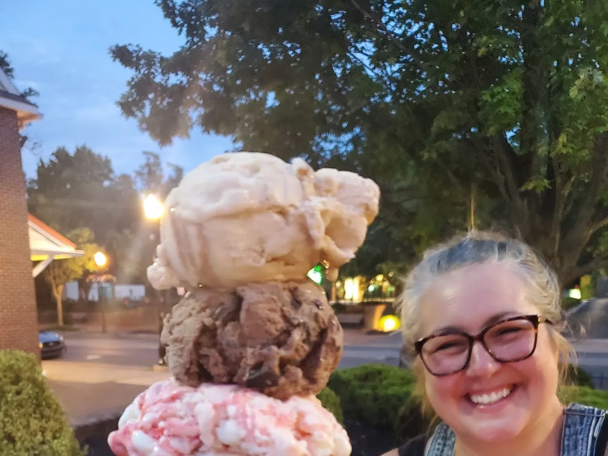 Brain Freeze Ice Cream Parlor photo 3