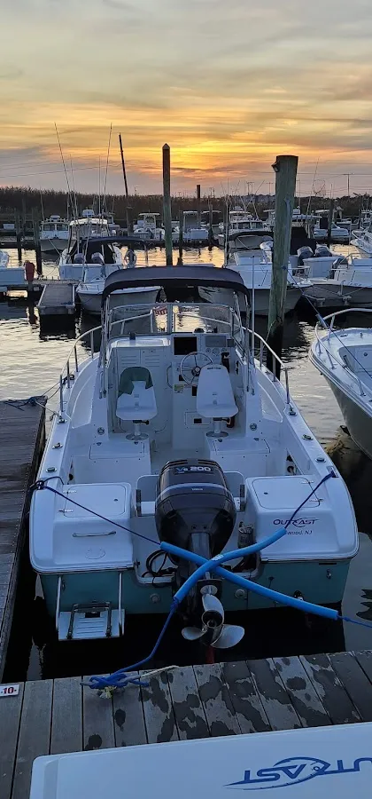 Bree-Zee-Lee Yacht Basin photo 4