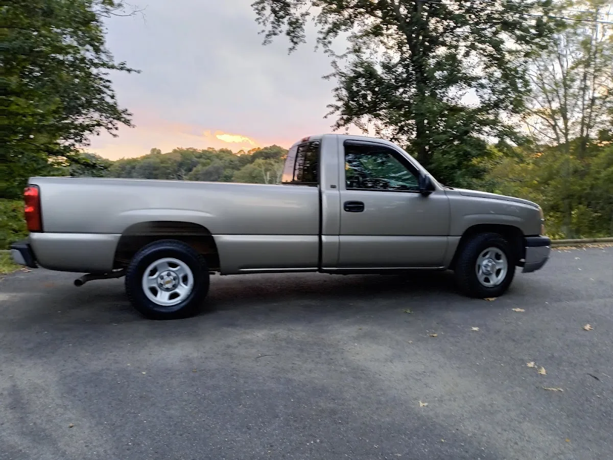 Broadway Auto Sales photo 4