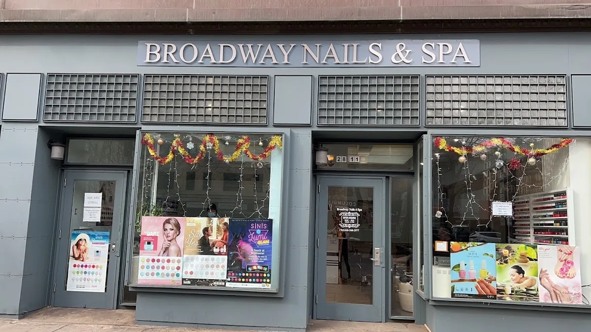 Broadway Nails & Spa photo 2