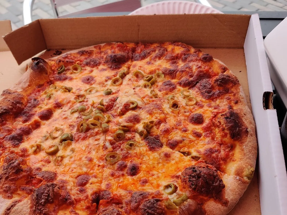 Bubbies Bistro photo 2