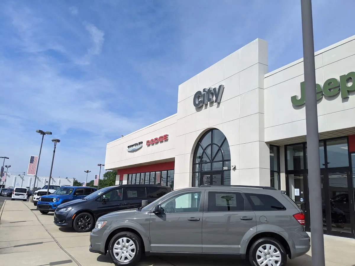 Burlington Chrysler Dodge Jeep Ram photo 4