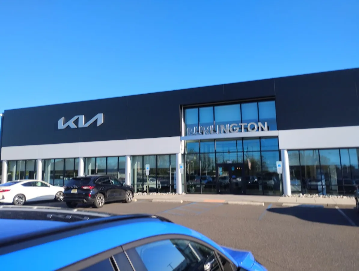 Burlington Kia photo 4