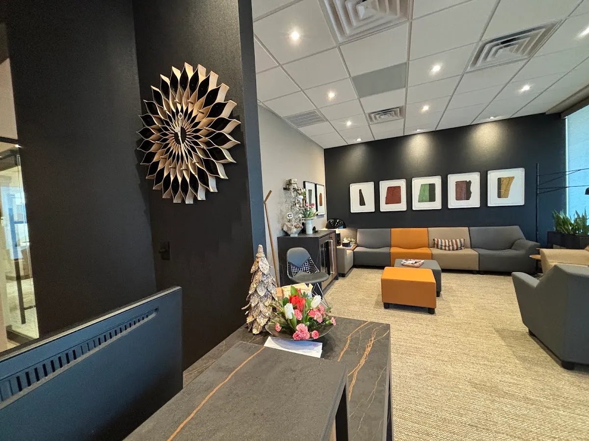 Calder Lloyd J DDS photo 4