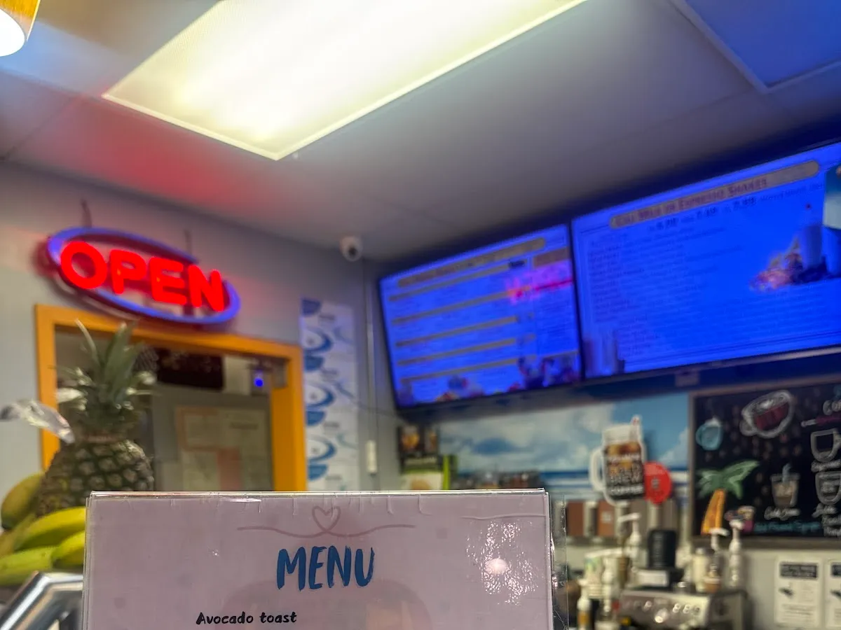 California Yogurt & Juice Bar photo 2