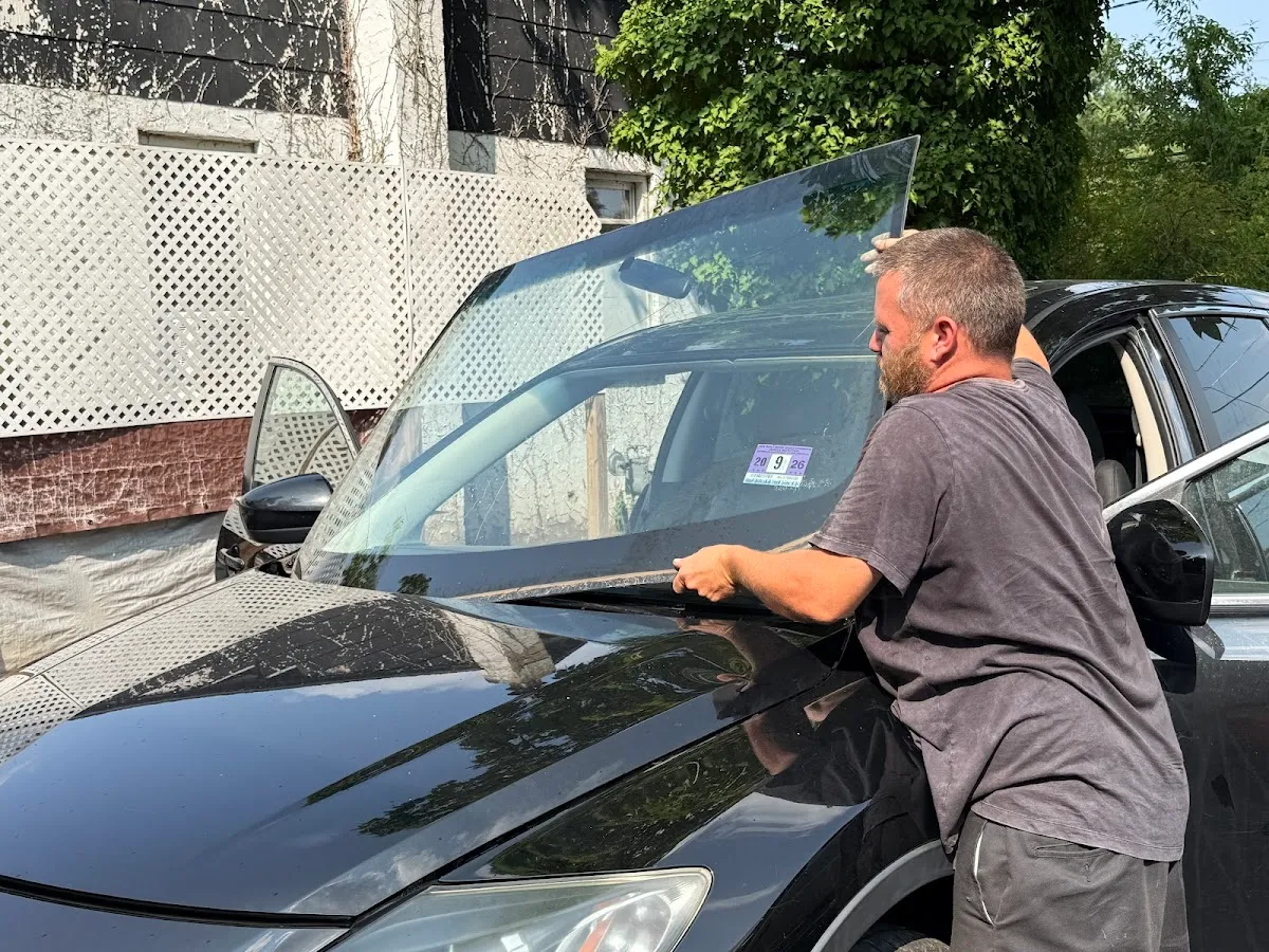 Camden County Mobile Auto Glass and Recalibration photo 2