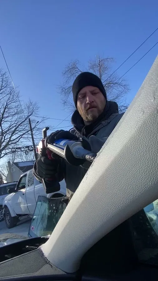 Camden County Mobile Auto Glass and Recalibration photo 3