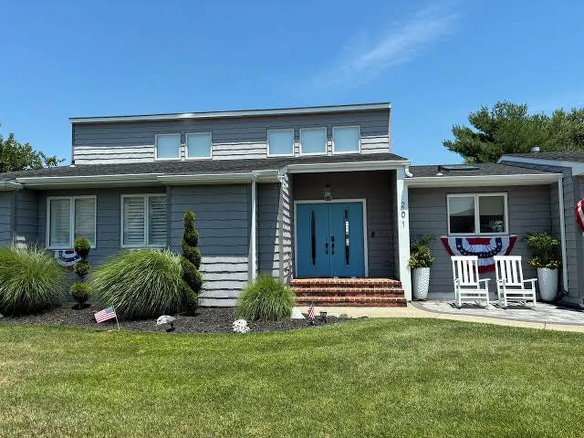 Cape May Paradise-Pool-Gym-GameRoom-5 BR-Sleeps 16