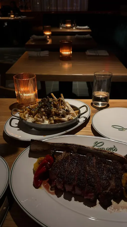 Capon's Chophouse photo 4