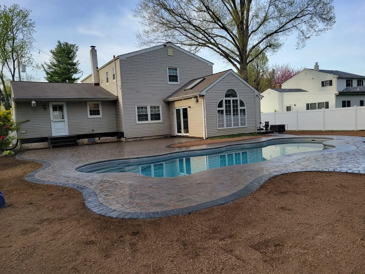 Carlos R Landscaping LLC photo 2