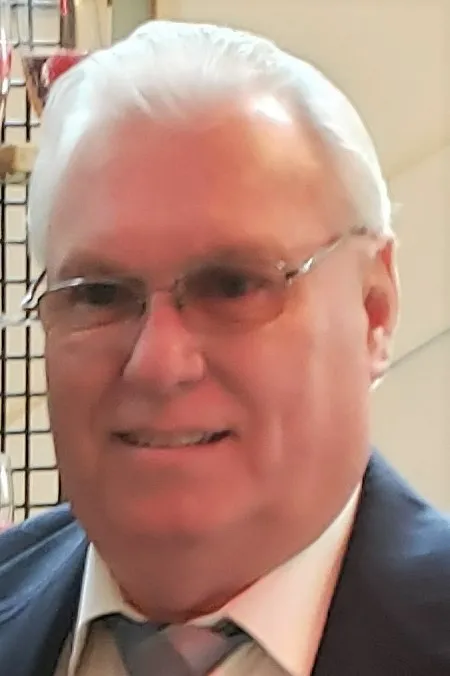 Carmen Sarlo, Real Estate Agent photo 2