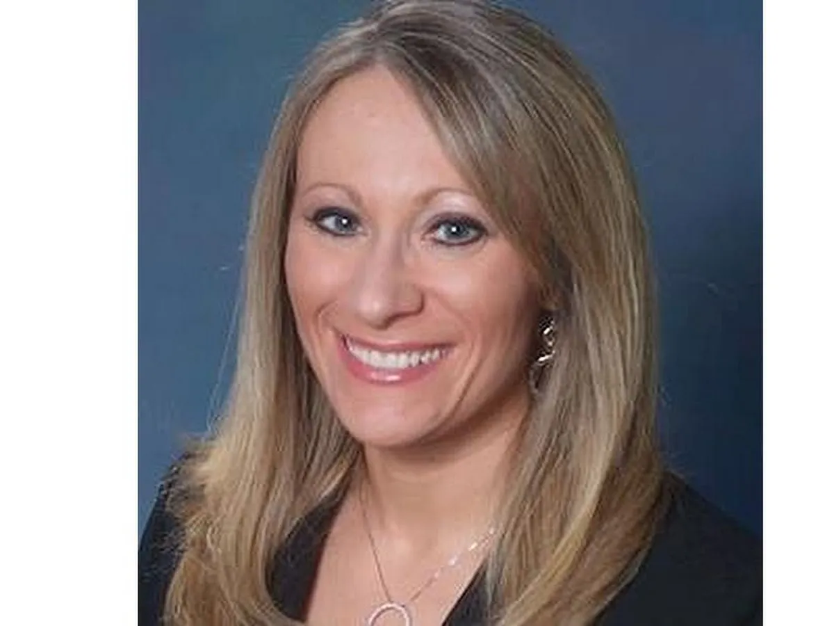 Carmen Sarlo, Real Estate Agent photo 4