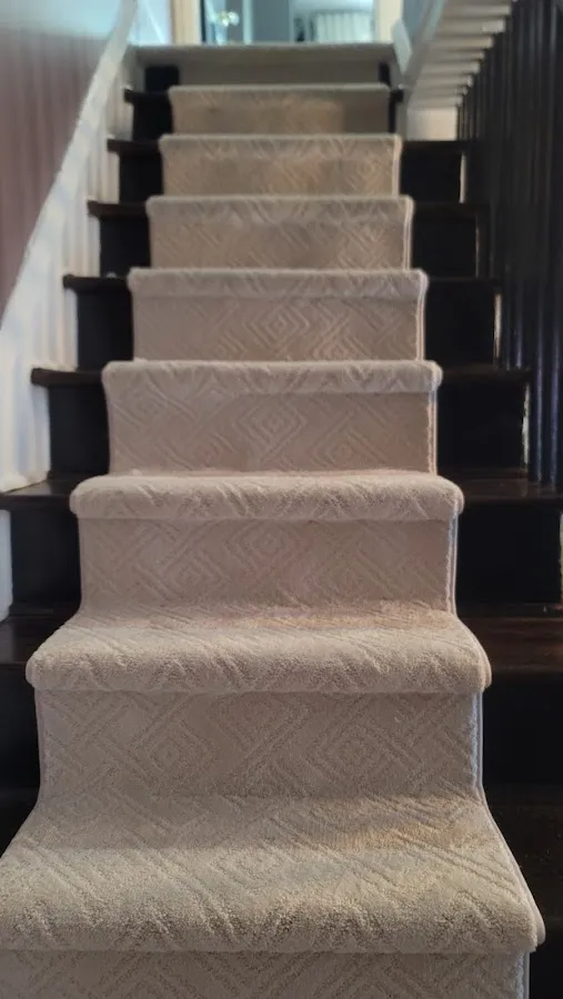 CARMINES CARPET BINDING