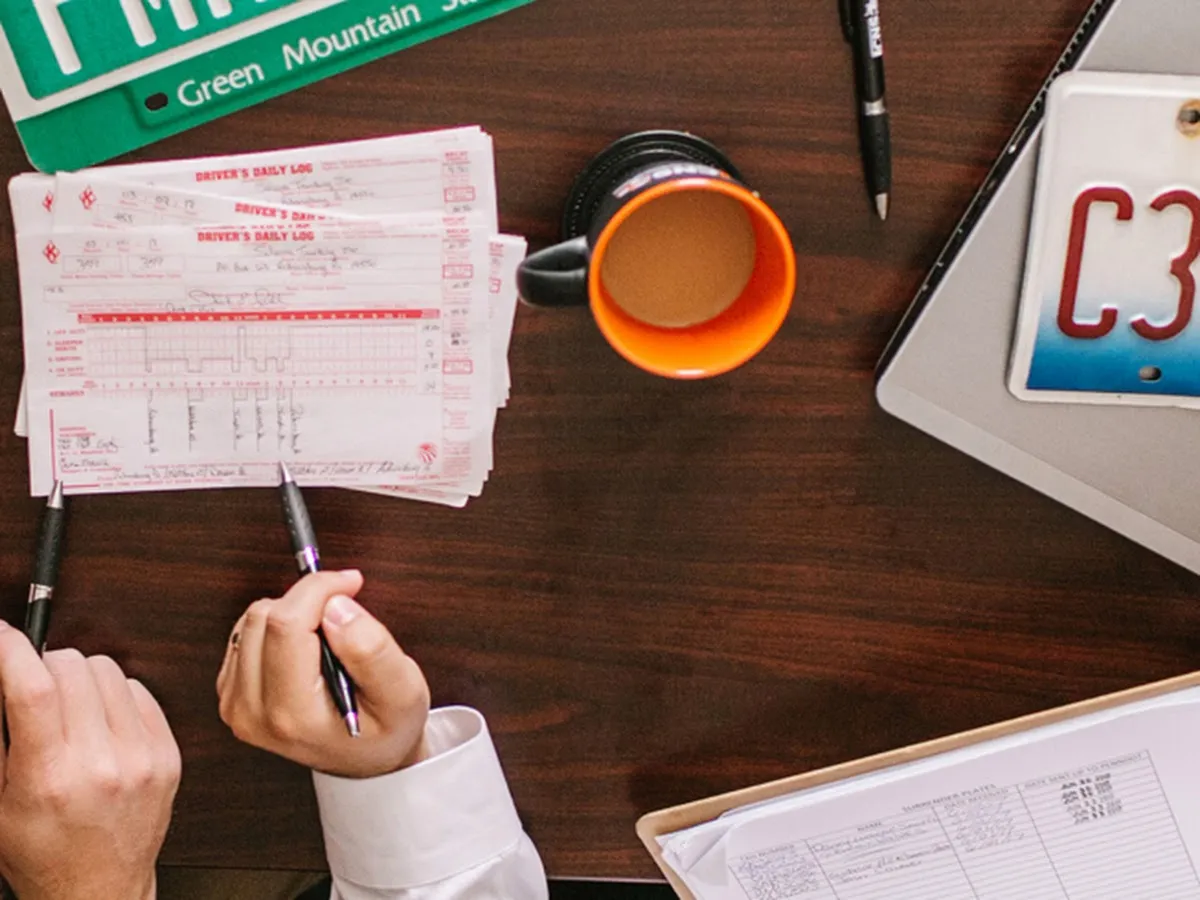 Carolyn's Notary & Messenger