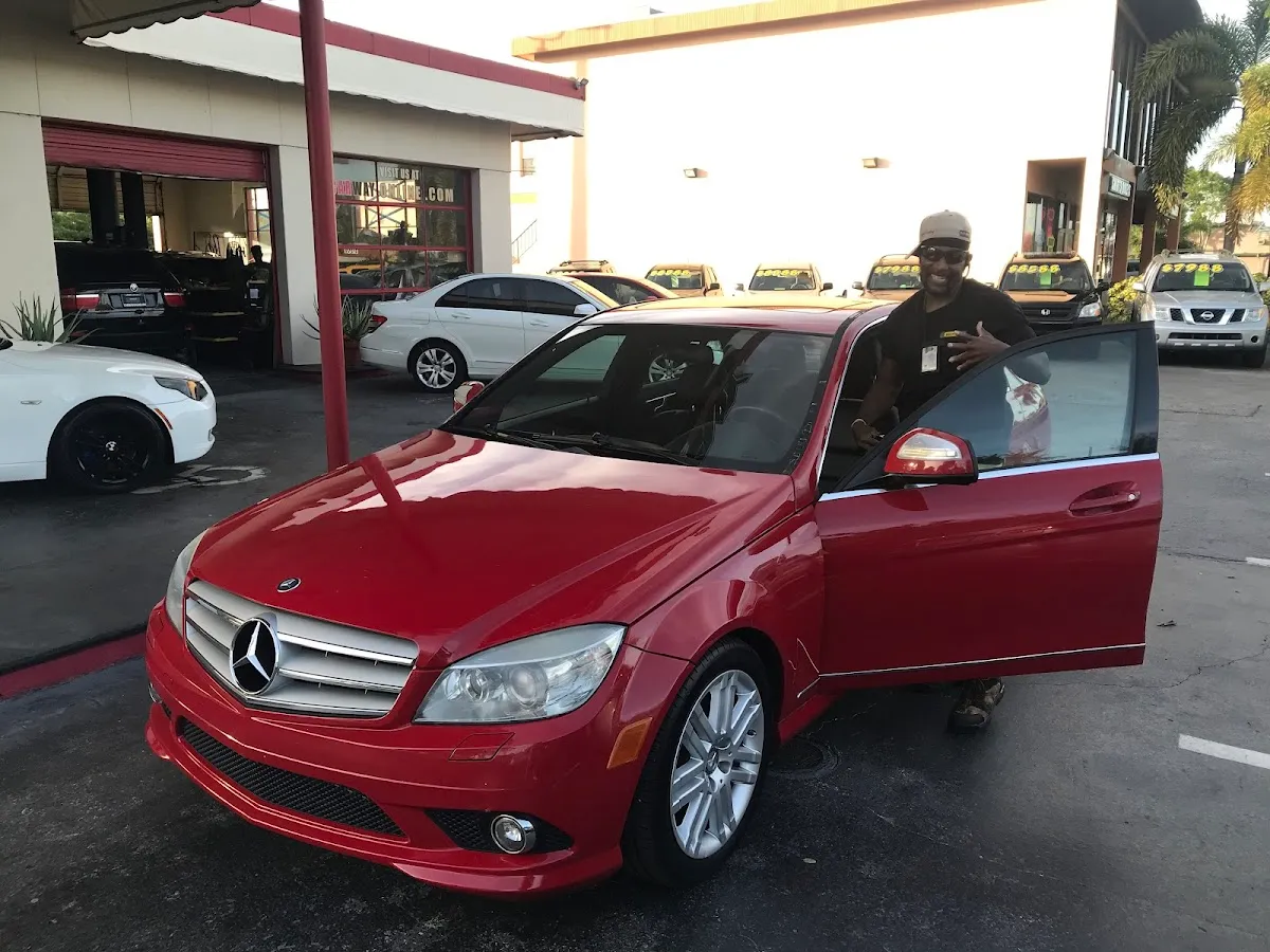 Carway Auto Sales photo 5