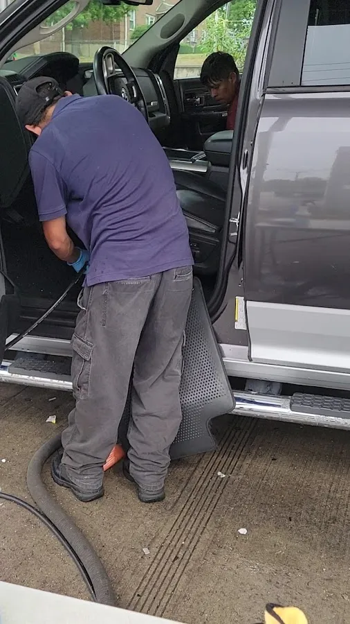 Casino Hand Car Wash and Detailing photo 4