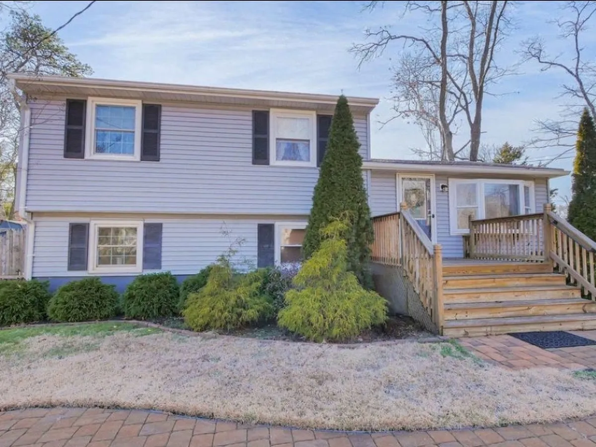 CATHERINE ANDREWS, CENTURY 21 FRICK REALTORS photo 2