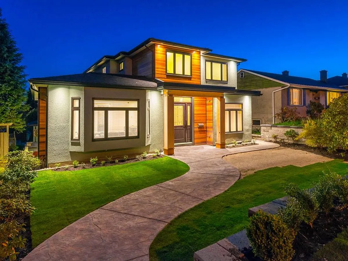 CB Schiavone & Associates : Christopher Bell photo 5