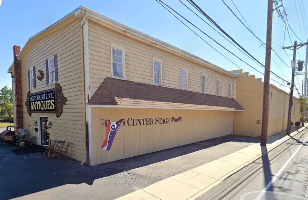 Center Stage Antiques photo 3