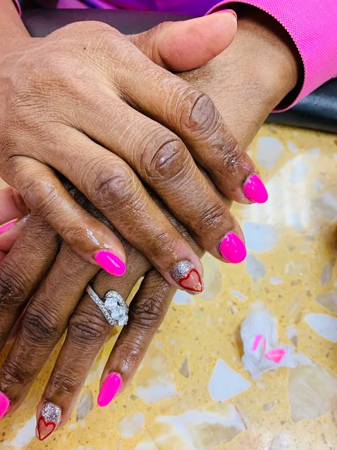 Central Nails photo 2