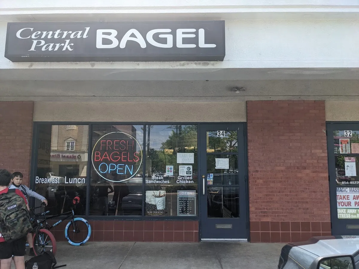 Central Park Bagel photo 2