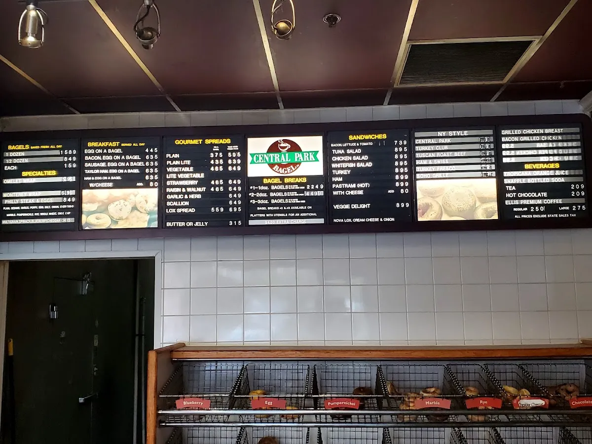 Central Park Bagel photo 3