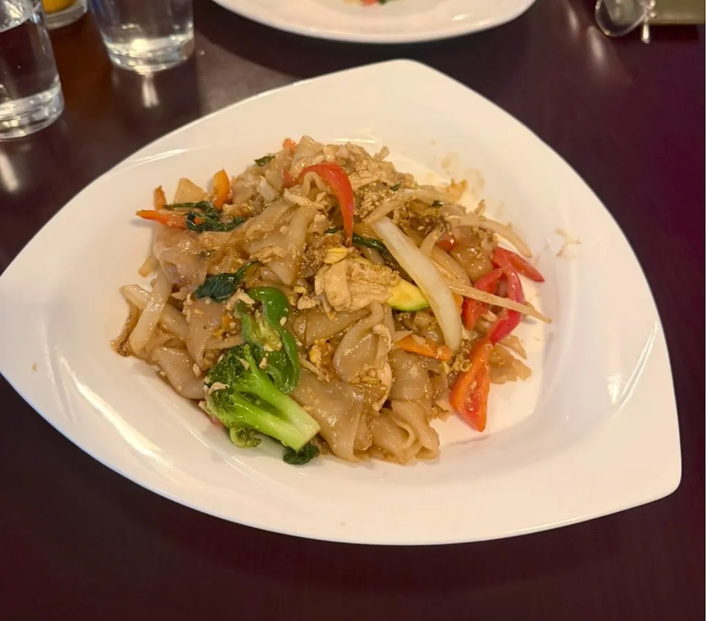 Chang Thai Kitchen photo 5