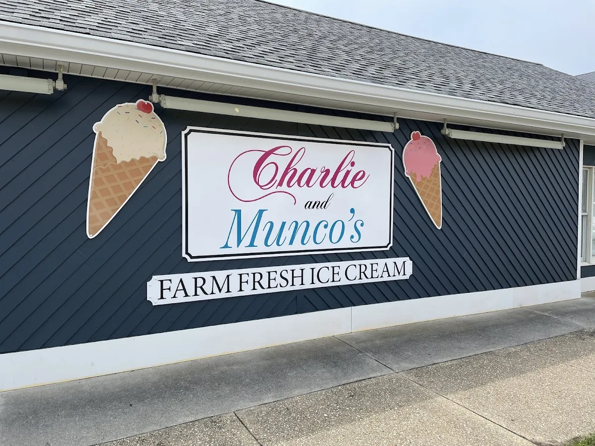 Charlie & Munco’s
