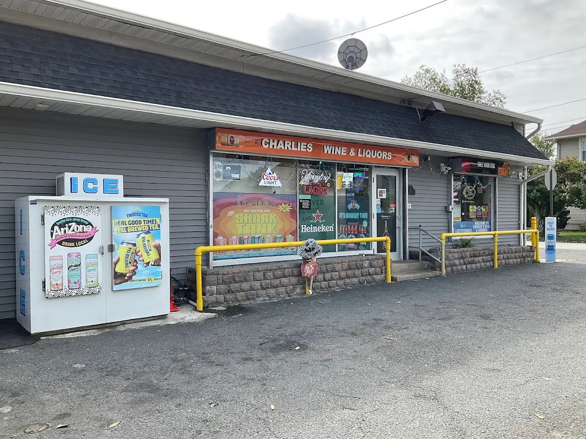 CHARLIE'S WINE LIQUOR.INC