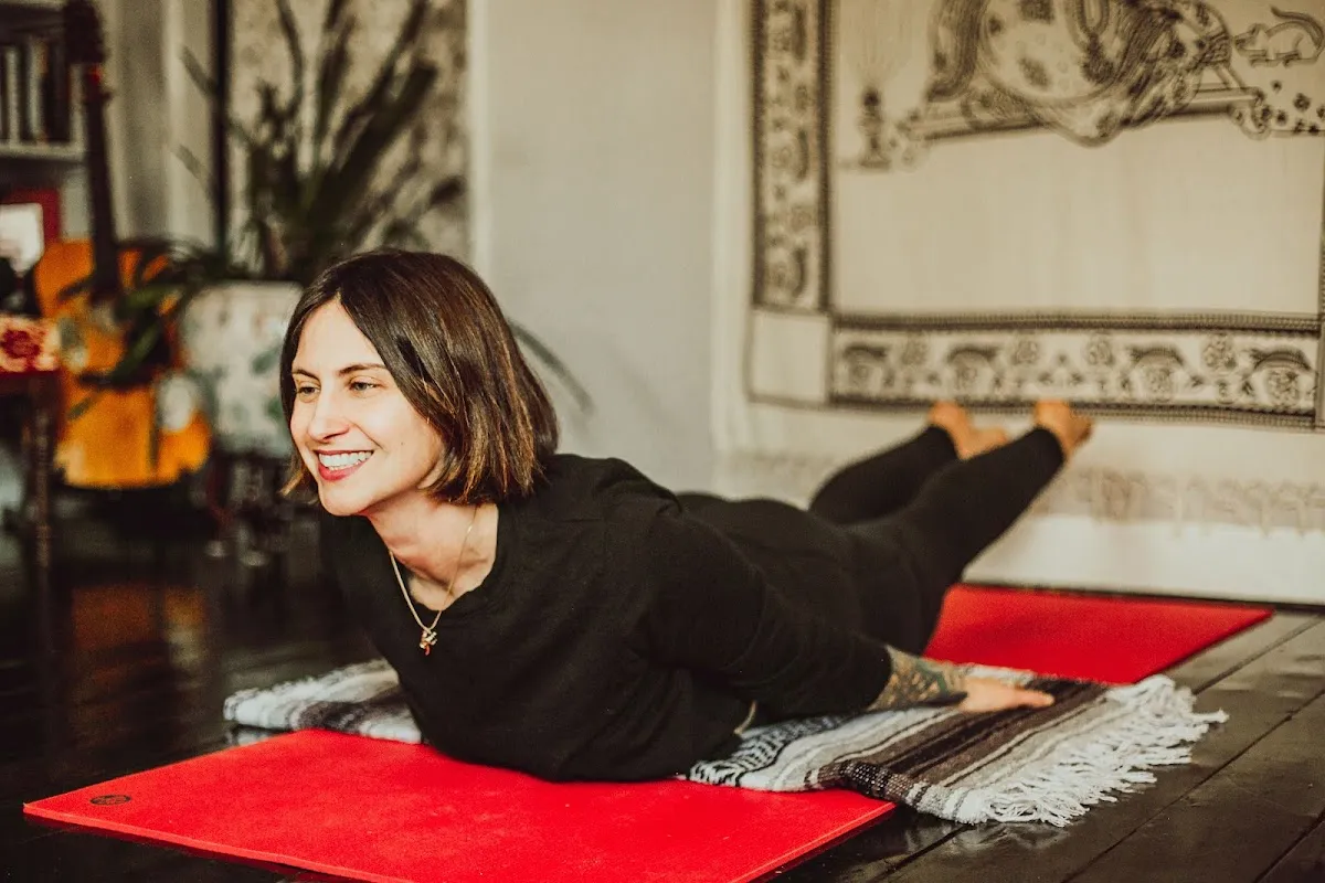 Chiara Scura by Gina Guillen