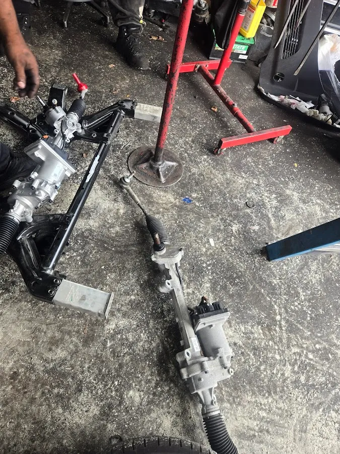 Chirinos Auto Mechanic photo 4