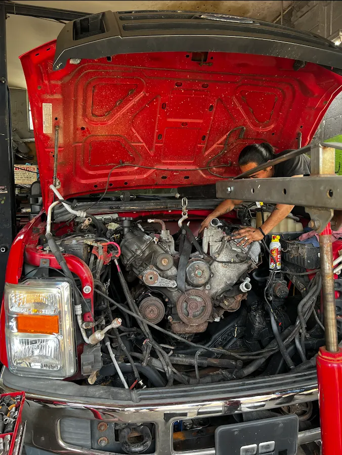 Chirinos Auto Mechanic photo 5