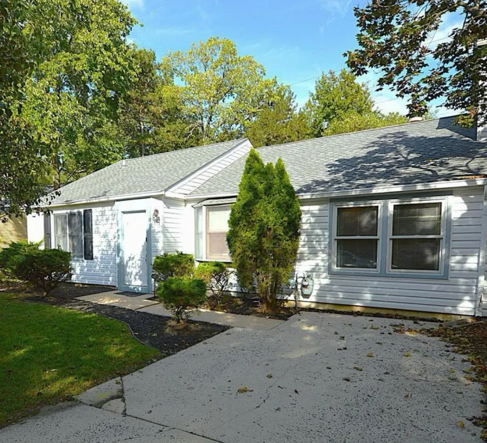 Christine Stucke BHHS Fox & Roach Realtors photo 4