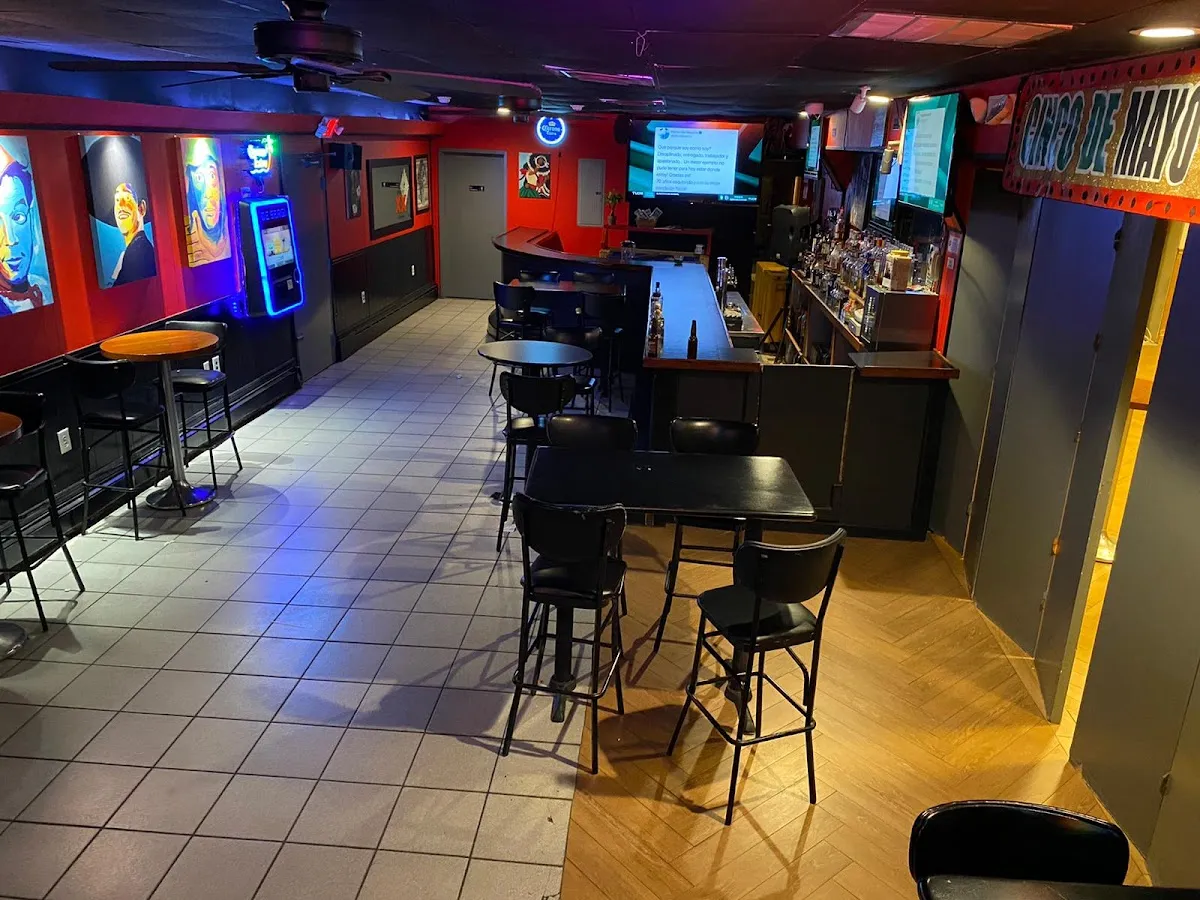 Cinco de Mayo AC Bar Restaurant photo 2