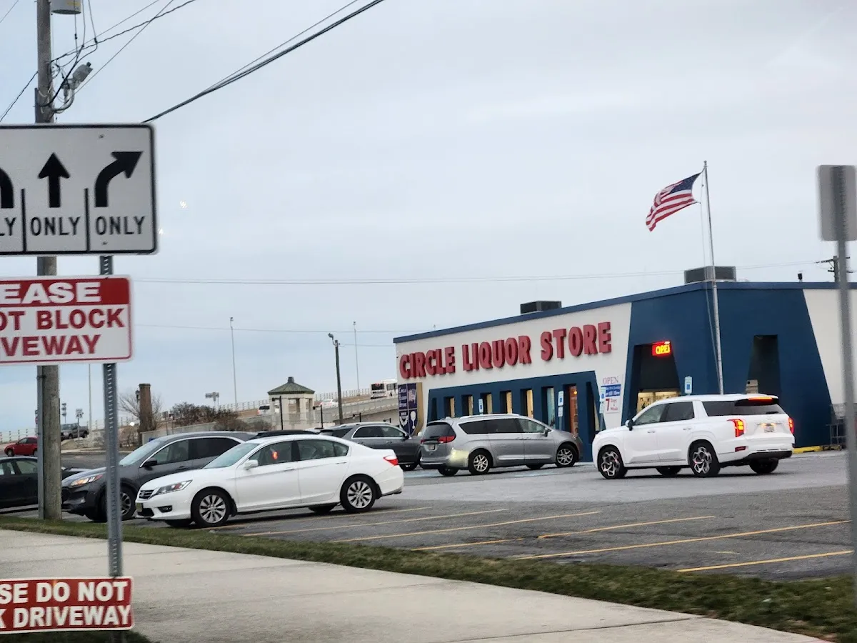 Circle Liquor Store 1938