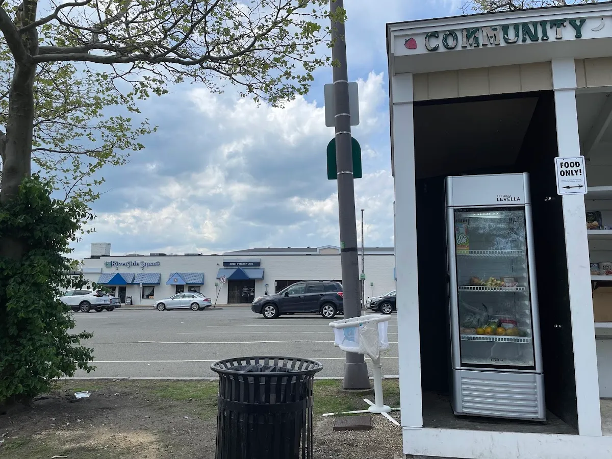 Clippership Drive Parking Lot photo 2