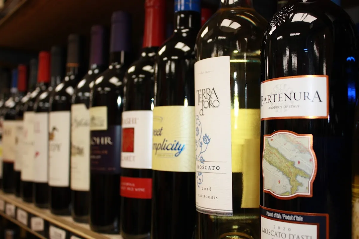 Cobblestone Wine & Spirits photo 4