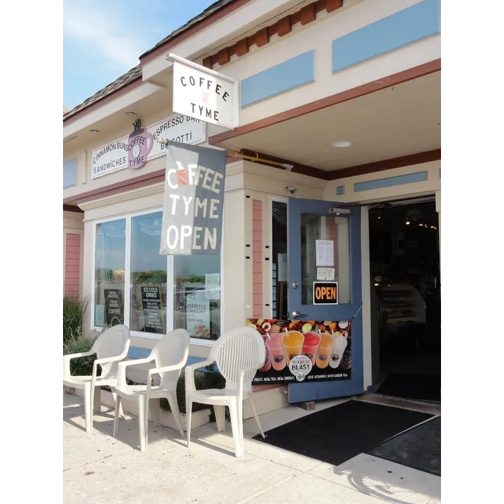 Coffee Tyme At The Beach