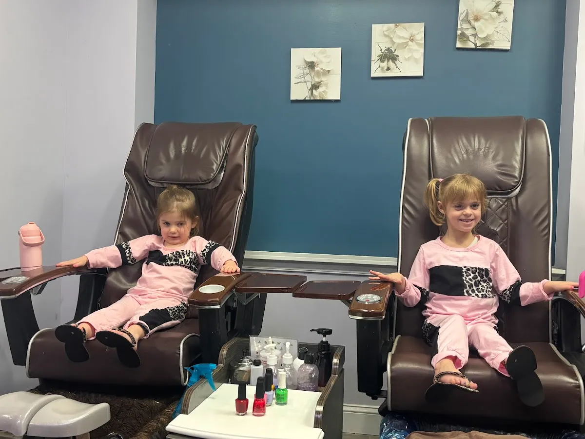 Collingswood Kay Nails 10% off photo 2