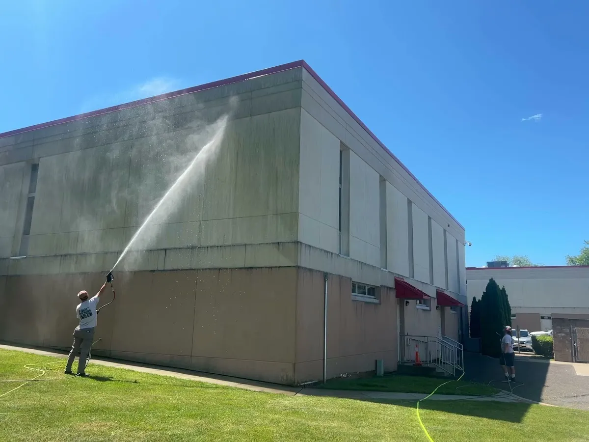 Complete Power Washing photo 3