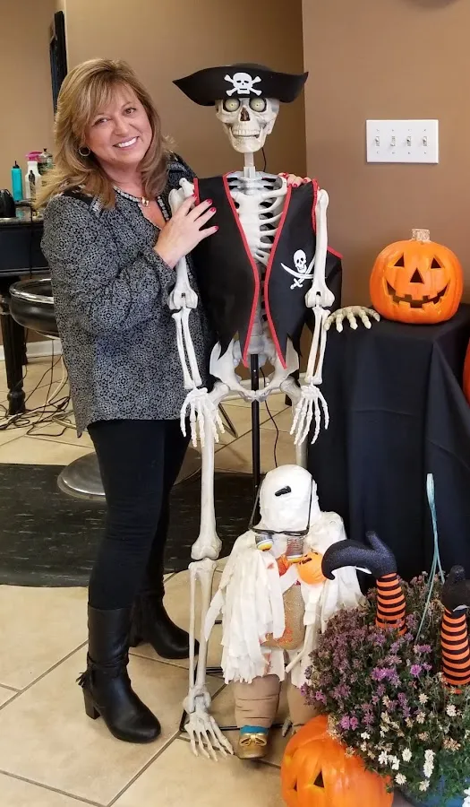 Connie's Cutting Cove