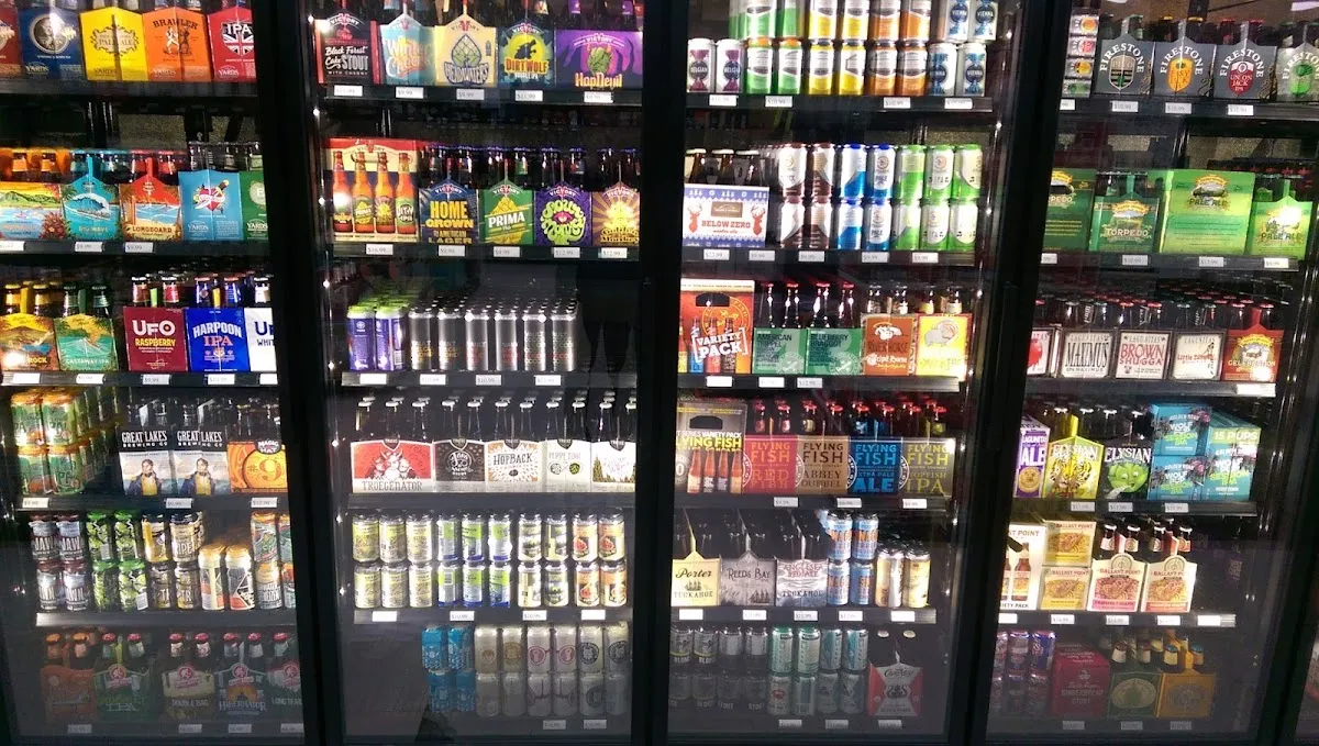 CORK 'N BOTTLE photo 3