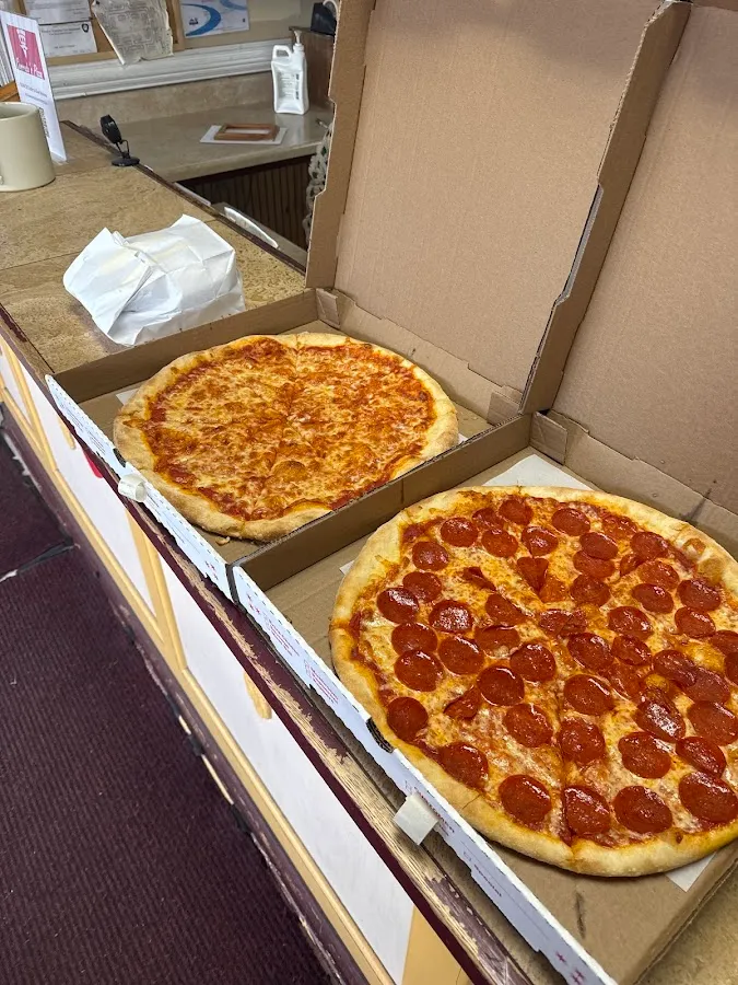 Corrados Restaurant Pizzeria photo 5