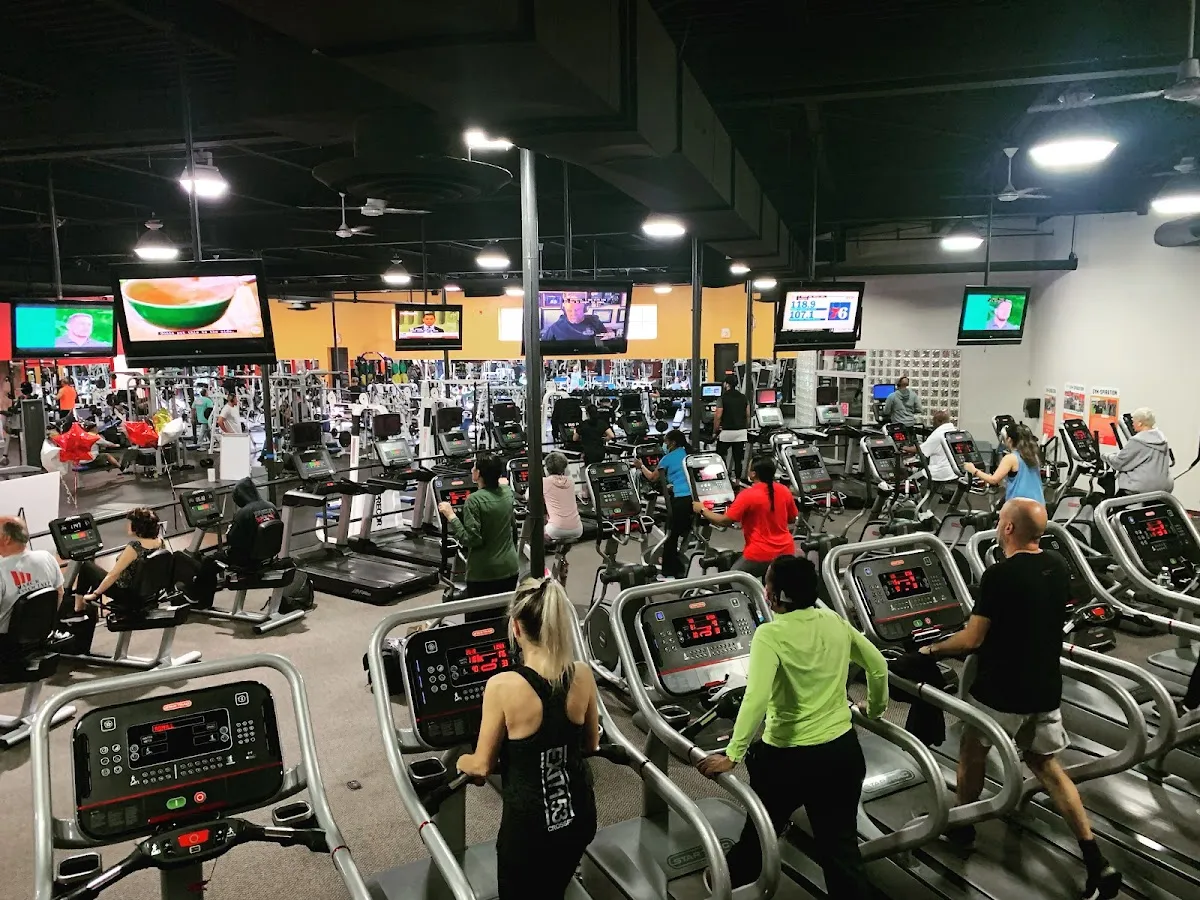 Crunch Fitness - Verona