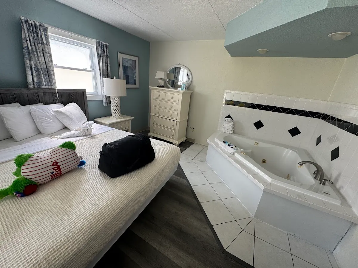 Crusader Oceanfront Resort and Restaurant photo 2