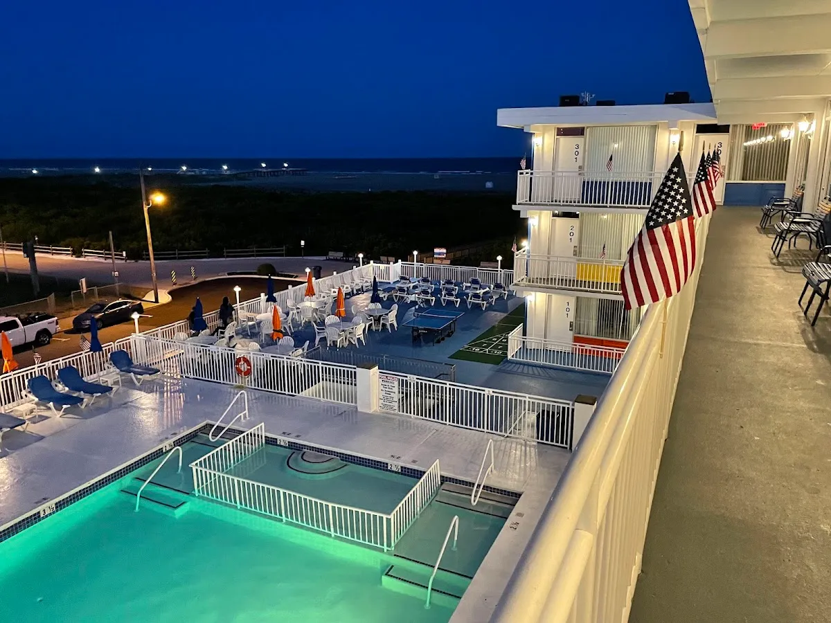 Crusader Oceanfront Resort and Restaurant photo 4