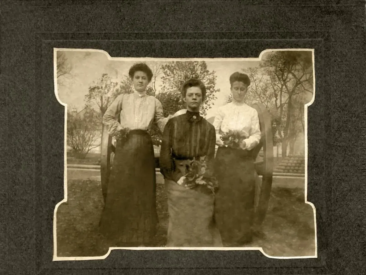 Custom Photo Services