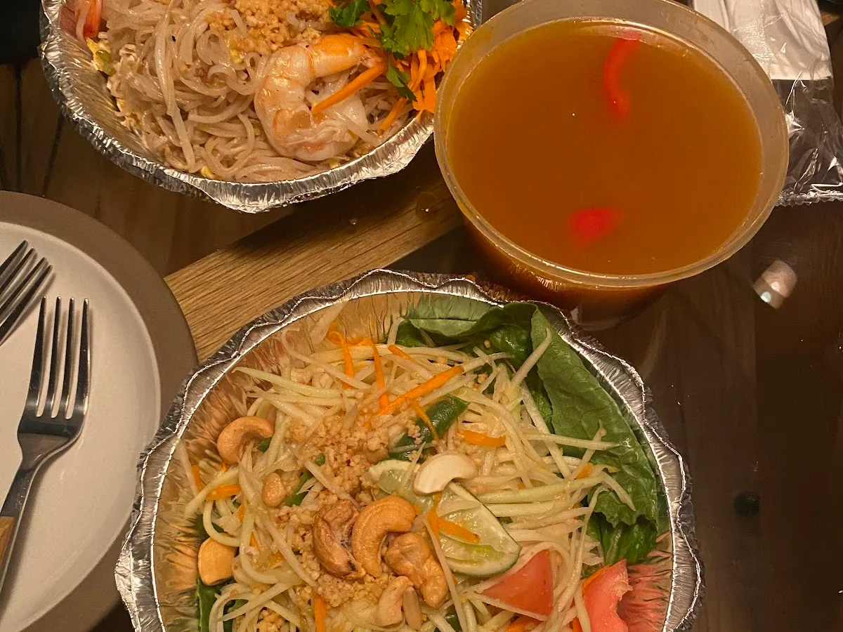 D Thai Kitchen photo 4