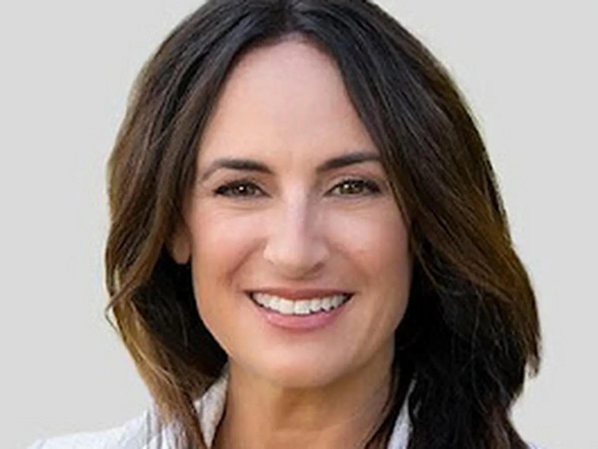 Dana Civa at CrossCountry Mortgage