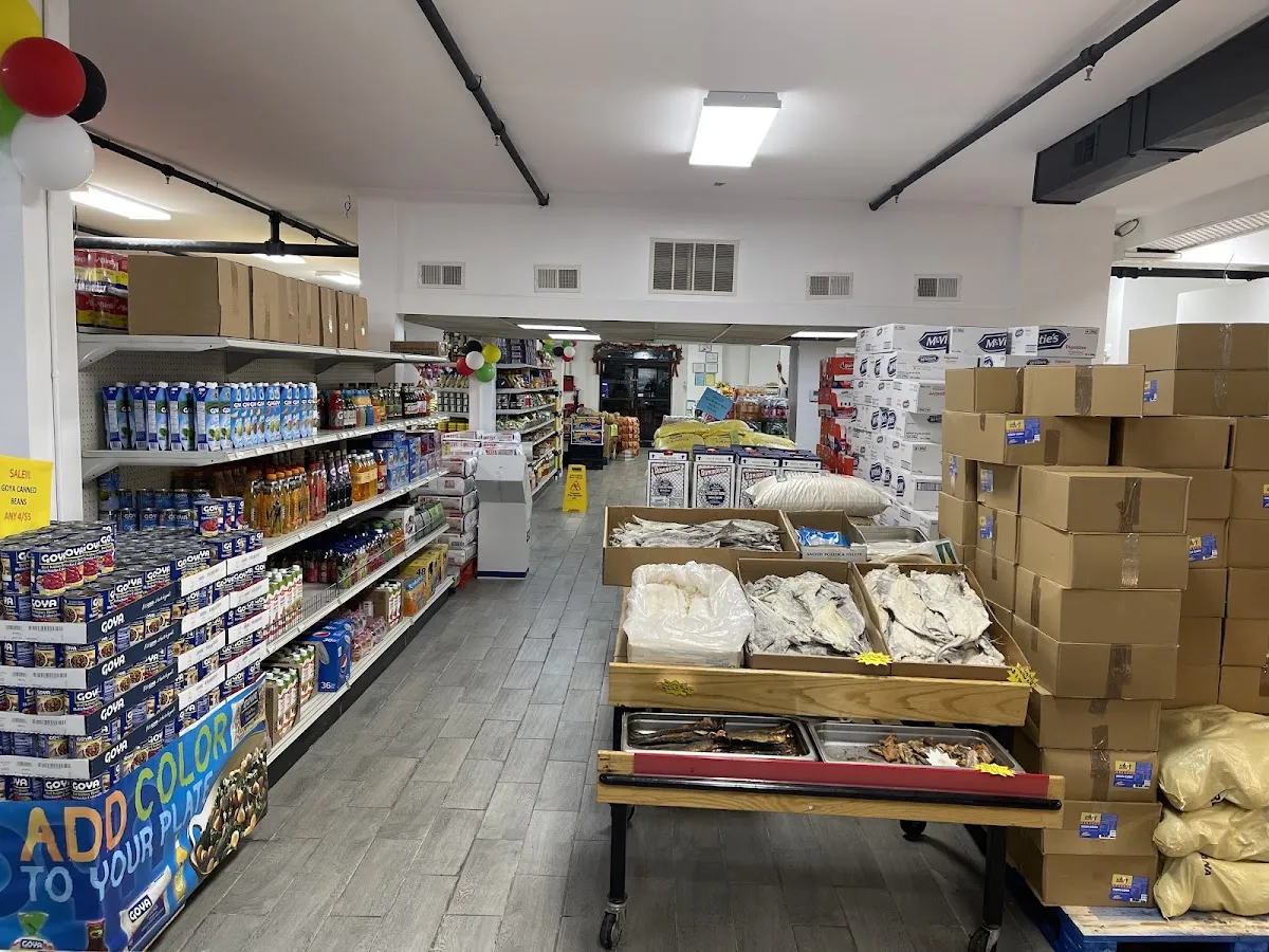 Daroyal African and tropical market